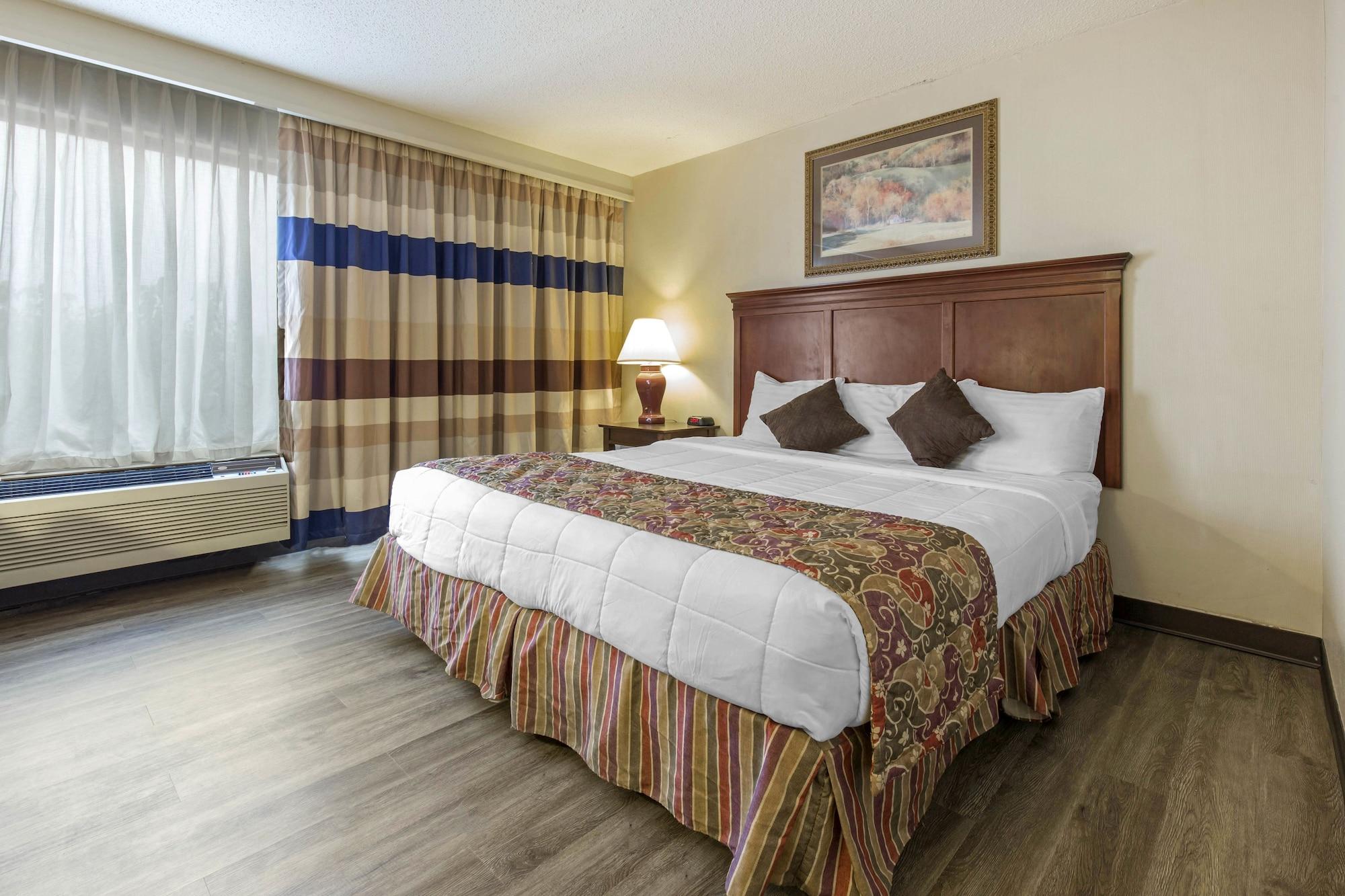 Lamplighter Inn-South Springfield Luaran gambar