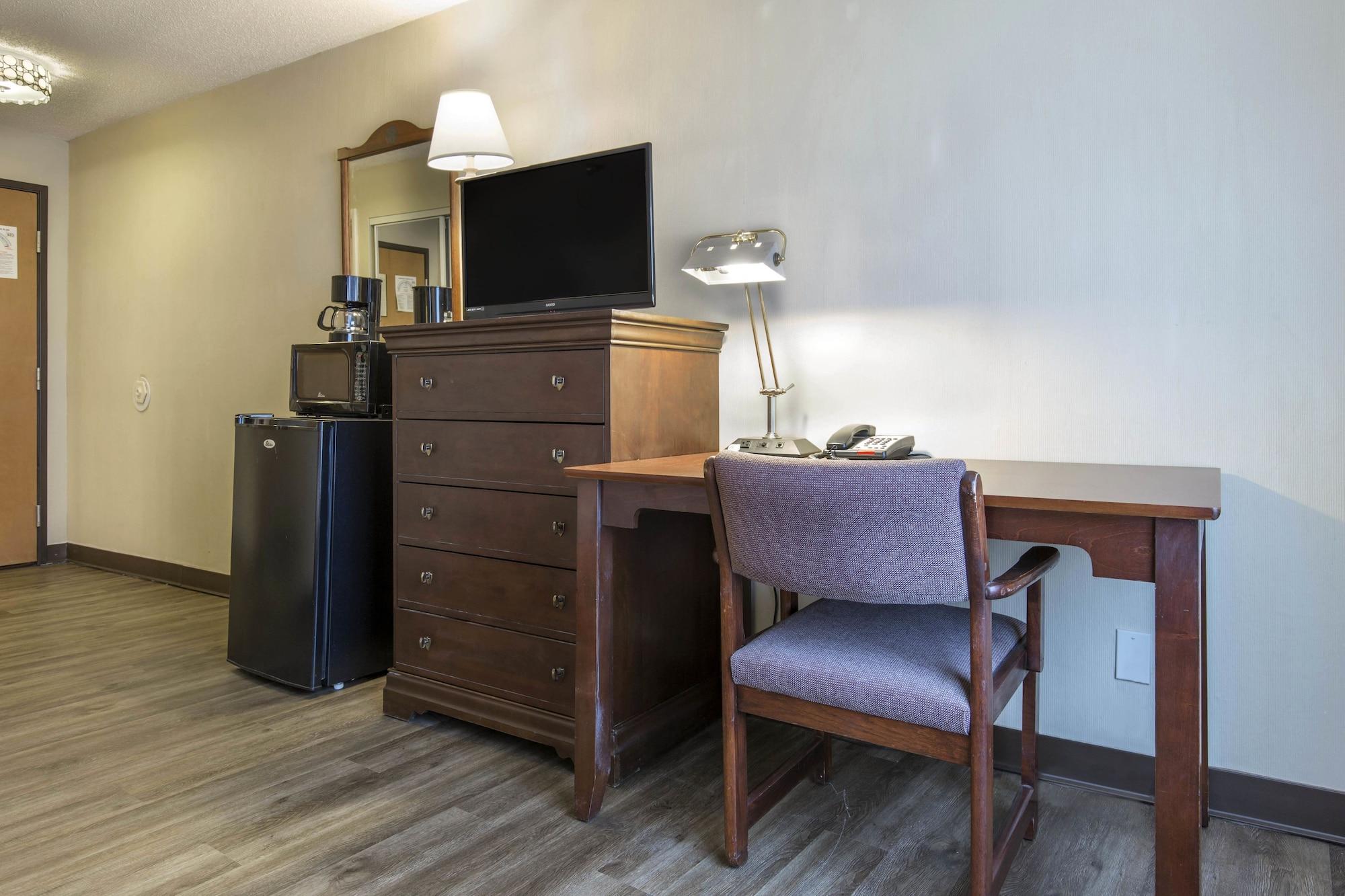 Lamplighter Inn-South Springfield Luaran gambar